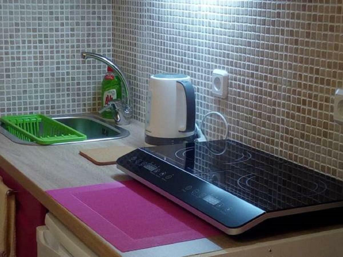 Comfortable Inexpensive Apartmets Near Metro เอเธนส์ ภายนอก รูปภาพ